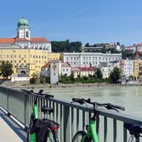 Von der Brücke einen Blick auf Passau