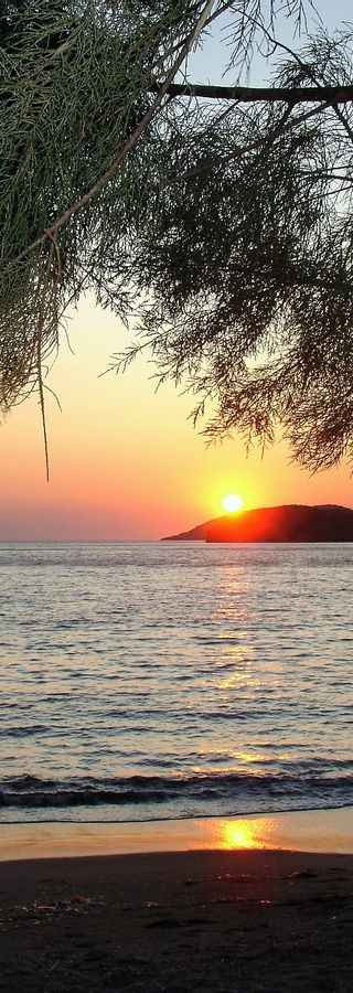 Sunset on Kythnos beach