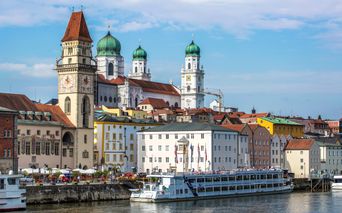Altstadt Passau mit Blick auf die Donau