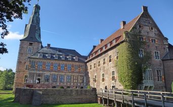Blick auf Schloss Räsfeld