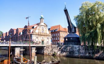 Alter Kran im Lüneburger Hafen