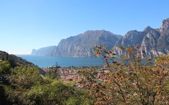 Gardasee-Panorama über Riva
