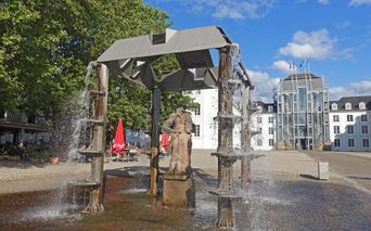 Castle fountain in front of Saarbrücken Castle