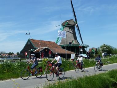 Mühle an der Radstrecke durch Nordholland