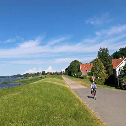Bike path through Lower Saxony