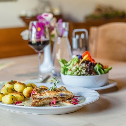 Haßfurt Fisch Restaurant Weinstube Hammerschmiedsmühle Haßfurt Haßberge
