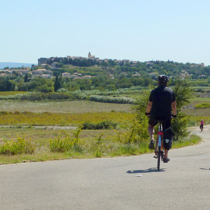 Cycle route through the landscapes of Provence