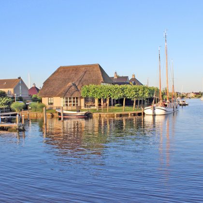 Dreamy cottages directly on the water