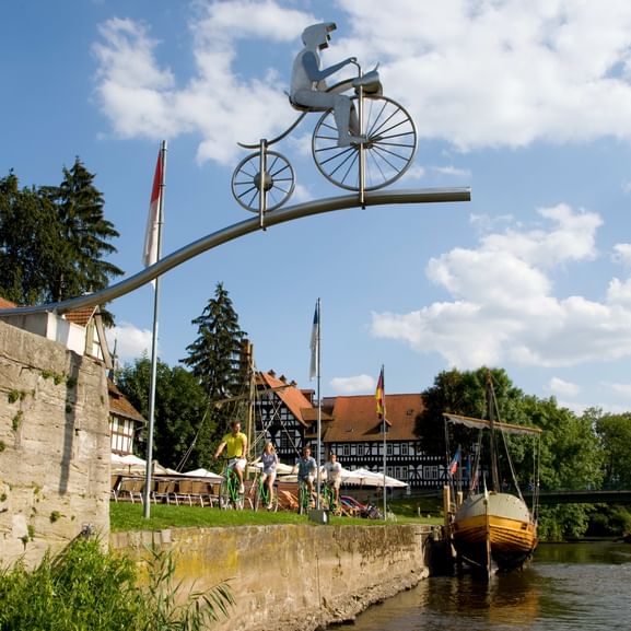 Werra-Radfernweg-Trethenner-der-Werratal-Radler